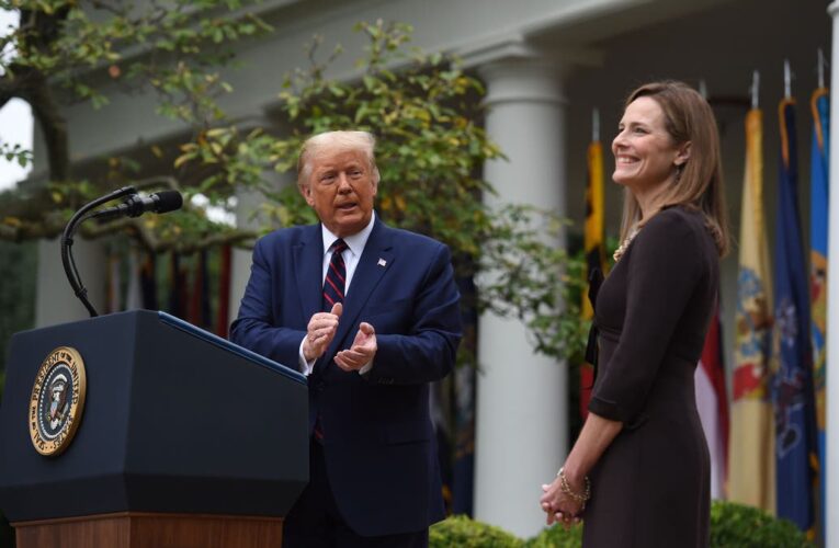 Trump designó a la conservadora Amy Barrett para suceder a Ginsburg en la Corte