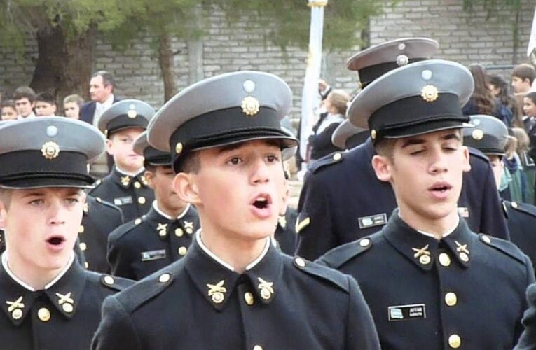 Estudiantes militares tienen mejores derechos en NJ