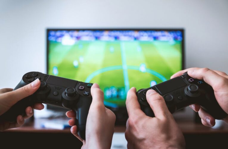 Qué es GameStop, por qué genera tanto revuelo y cómo afecta a los impuestos