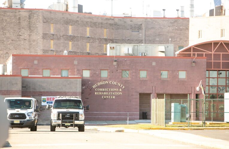 Vacunas en curso en la cárcel del condado de Hudson